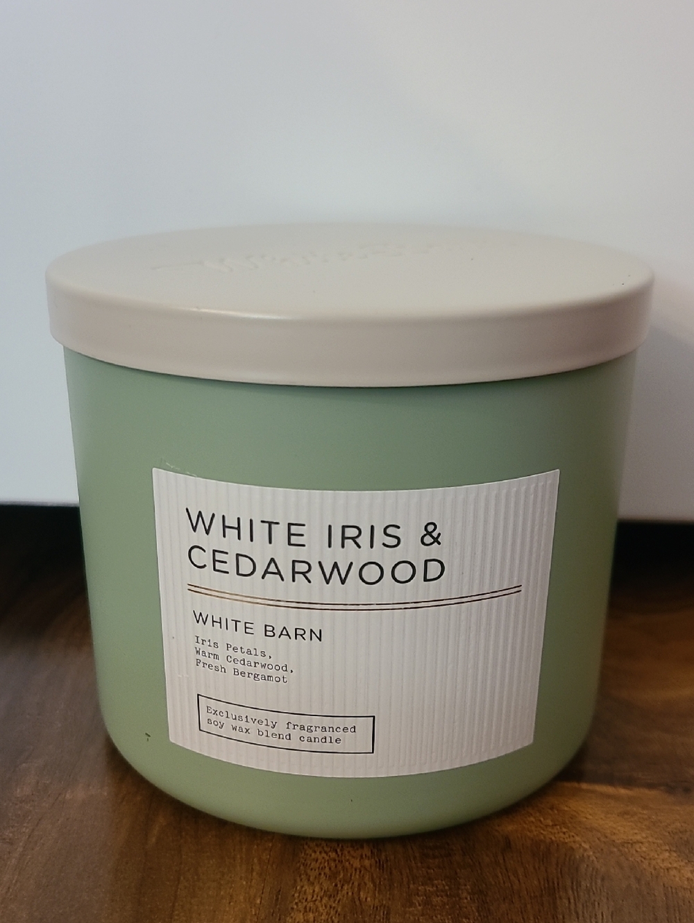 WHITE IRIS & CEDARWOOD 3 Wick Candle Bath And Body Works